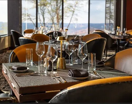 Horizons Modern Kitchen + Wine Bar — American restaurant in Fairport