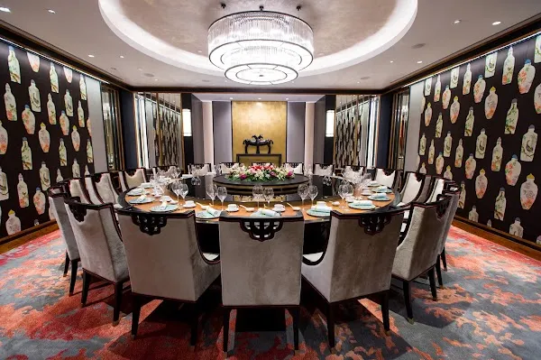Hua Ting Restaurant (Orchard Hotel) — Chinese restaurant in Singapore