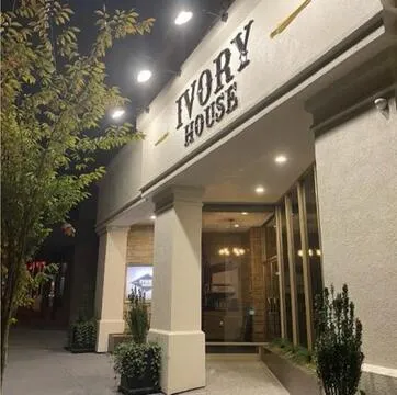 Ivory House — Steakhouse restaurant in Cincinnati