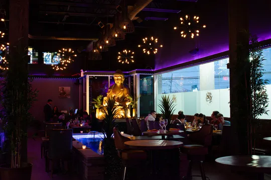 Jade Eatery and Lounge Hicksville — Fusion restaurant in Hicksville