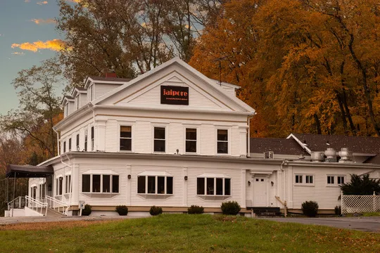 Jaipore — Indian restaurant in Brewster
