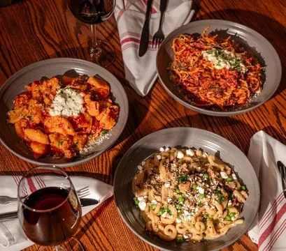 Johnny's Tavern — American restaurant in Amherst