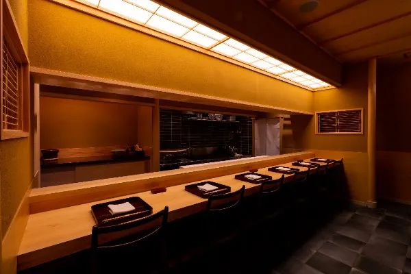 Kagurazaka MARUTOMI — Kaiseki restaurant in Tokyo