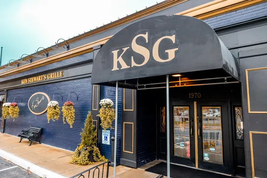 Ken Stewart's Grille — Steakhouse restaurant in Akron