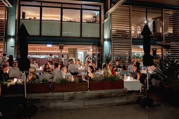 Kingsleys Woolloomooloo — Steak & Seafood restaurant in Sydney