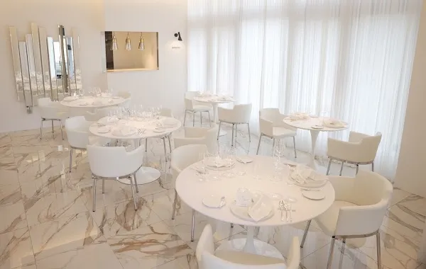 KOGISHI — French restaurant in Fukuoka