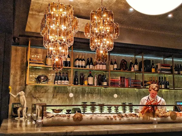 La Banane — French restaurant in Toronto