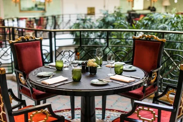 La Bauhinia — French restaurant in Paris