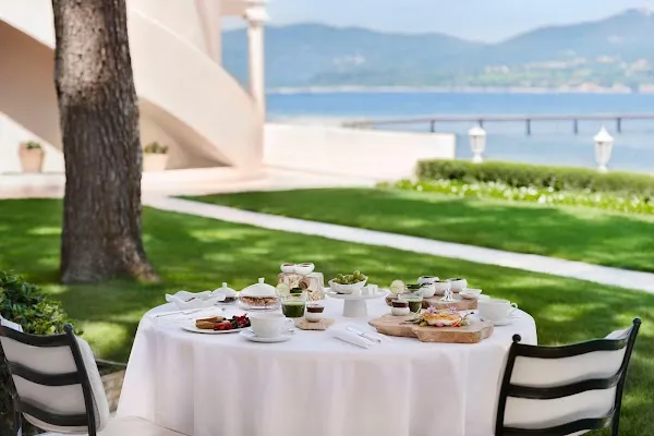 La Terrasse — Mediterranean restaurant in Saint-Tropez