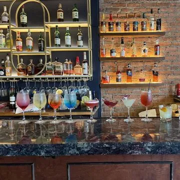 La Ville Lumière — French restaurant in Cleveland