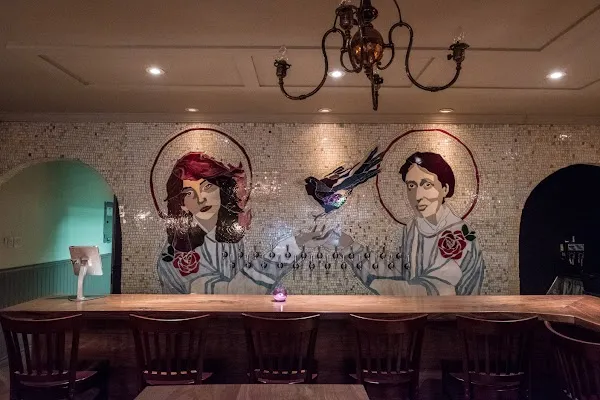 Lake Inez — Fusion restaurant in Toronto