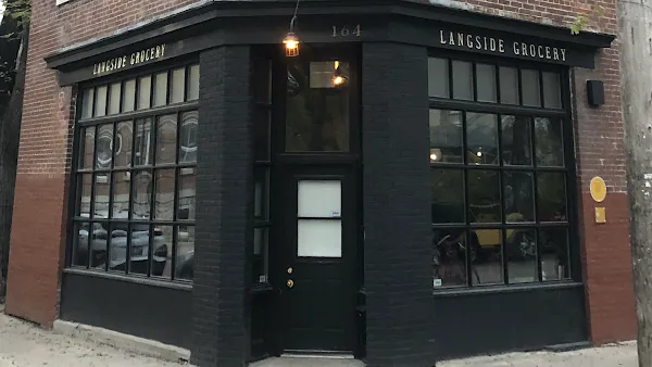 Langside Grocery — Canadian restaurant in Winnipeg