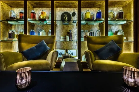 L’Annexe — Cocktail Bar restaurant in Washington D.C.