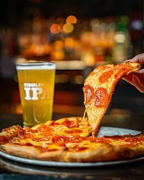 Lansdowne Pub — American restaurant in Boston