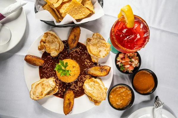 Las Fuentes Morton Grove — Mexican restaurant in Morton Grove