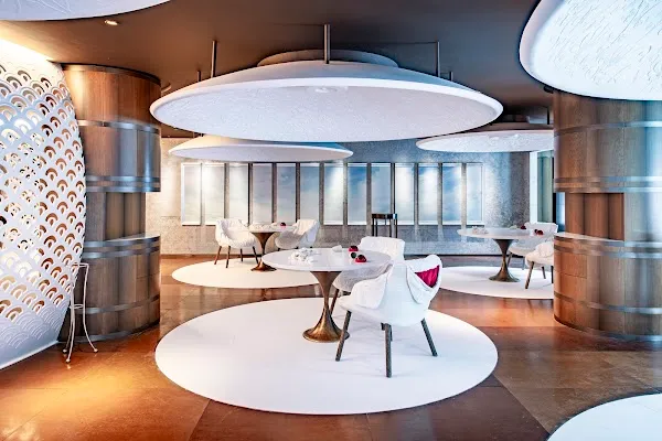Le 1947 à Cheval Blanc — French restaurant in Courchevel