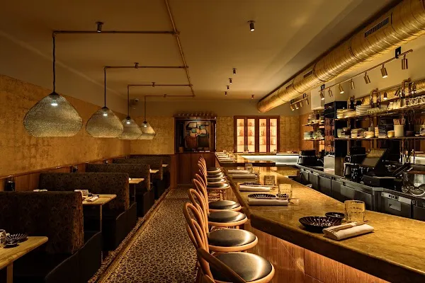 Le Bar des Près — Japanese restaurant in Paris