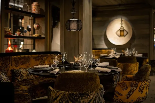 Le Bottleneck Val d'isère — Peruvian restaurant in Val d'Isère