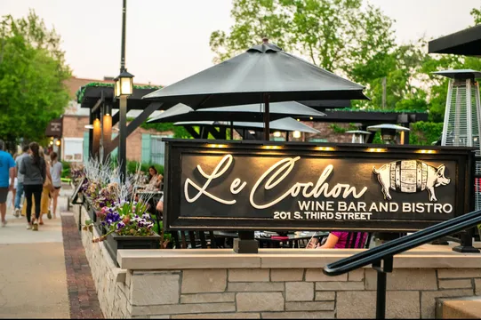 Le Cochon Bistro — French Bistro restaurant in Geneva