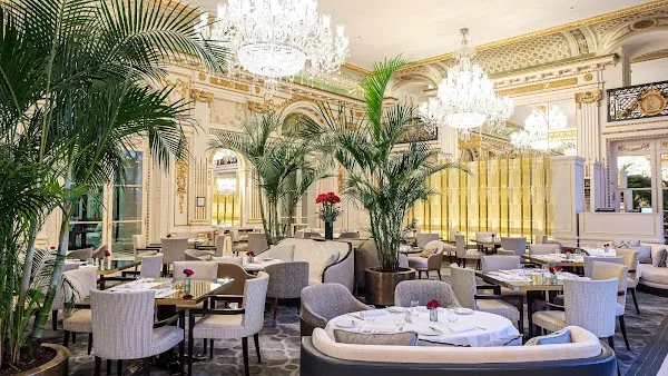 Le Lobby — French restaurant in Paris