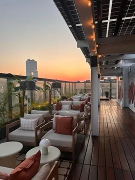 Le Patio Rooftop — Rooftop Lounge restaurant in New York
