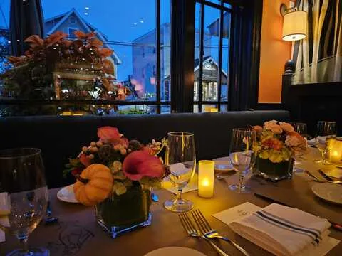 Le Penguin Greenwich — French restaurant in Greenwich