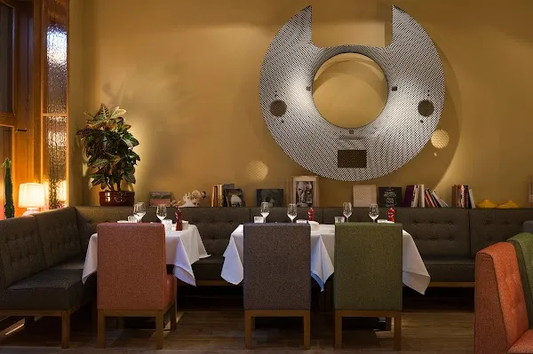 Le Petit Royal — French restaurant in Berlin