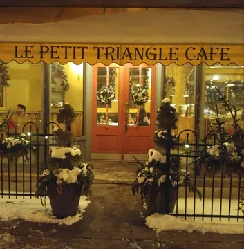 Le Petit Triangle — French restaurant in Cleveland