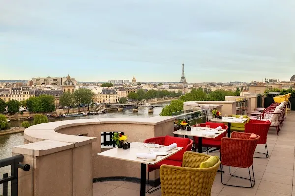 Le Tout-Paris — French restaurant in Paris