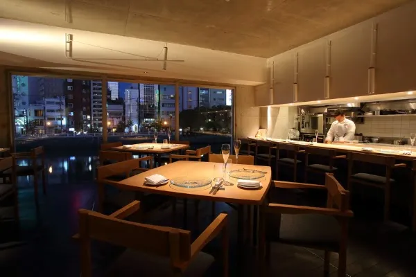 L'eau Blanche — French restaurant in Fukuoka