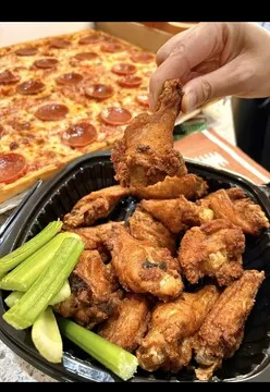 Ledo Pizza & Bar — Italian & Pizza restaurant in New York