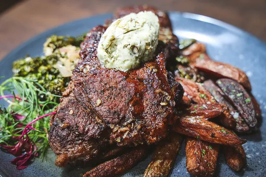 Legends On The Lake — Southern restaurant in Lake Lure
