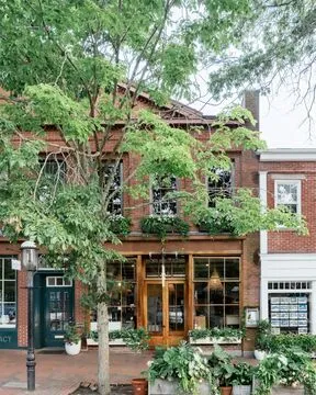 Lemon Press — Tapas restaurant in Nantucket