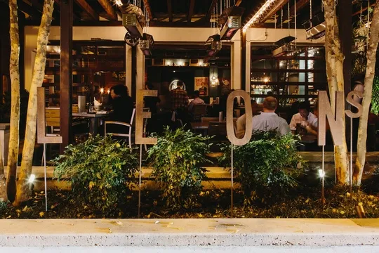 LEONs Full Service — New American restaurant in Decatur