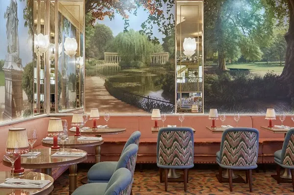 Les Jardins du Presbourg — French restaurant in Paris