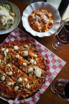 LIA Tavern — Pizza restaurant in Chicago