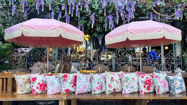 Little Hen - Miami — Brunch restaurant in Miami