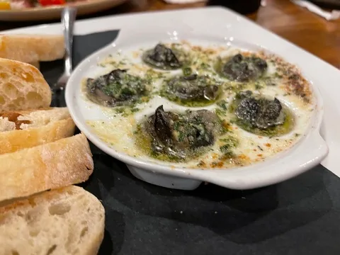 Little Paris — French restaurant in Tallahassee