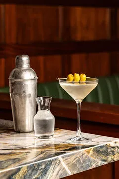 Lobby Bar — American restaurant in Washington D.C.