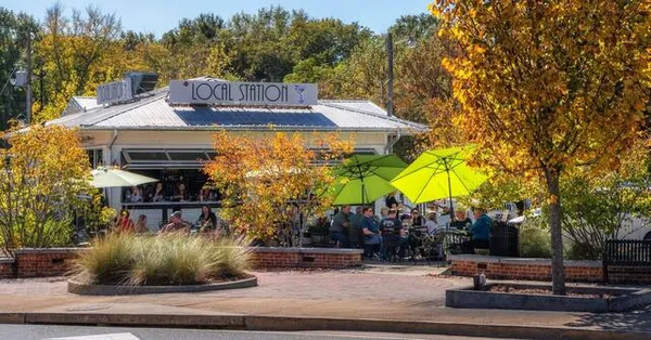 Local Station — American restaurant in Braselton