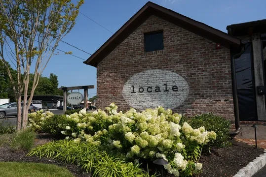 Locale — Italian & Pizza restaurant in Little Silver