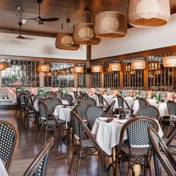 LoLa 41 Naples — Asian-American-Mediterranean restaurant in Naples