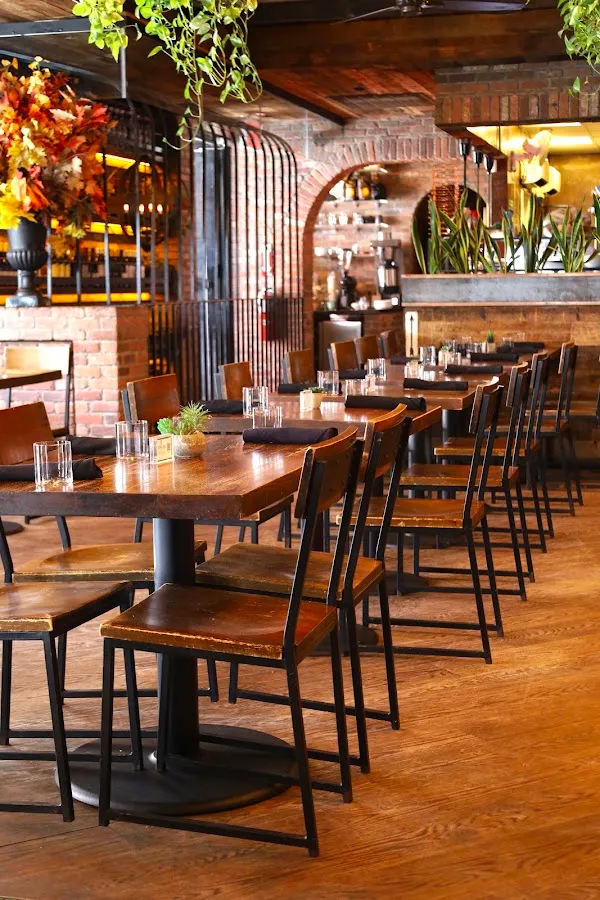 LOULOU — French restaurant in New York