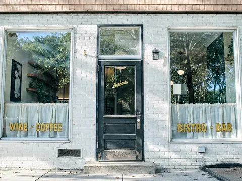 Lovebirds Wine Bar & Bistro — Wine Bar restaurant in New York