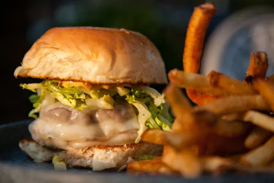 Luana's Tavern — American restaurant in New York