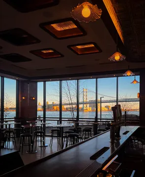 Lucky Duck — American restaurant in Philadelphia