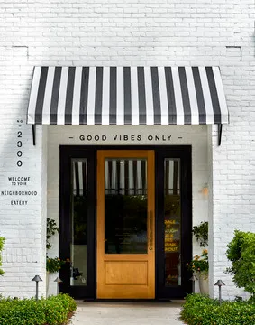 Lucy's — American restaurant in Auburn