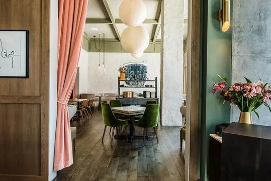 Lyla Lila — Italian restaurant in Atlanta