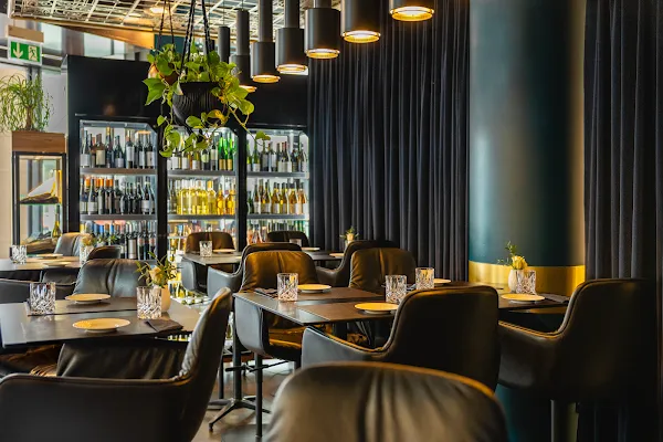 MÜLLERS auf der RÜ by Nelson Müller — Bistro restaurant in Essen