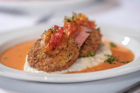Magnolias — Southern restaurant in Charleston